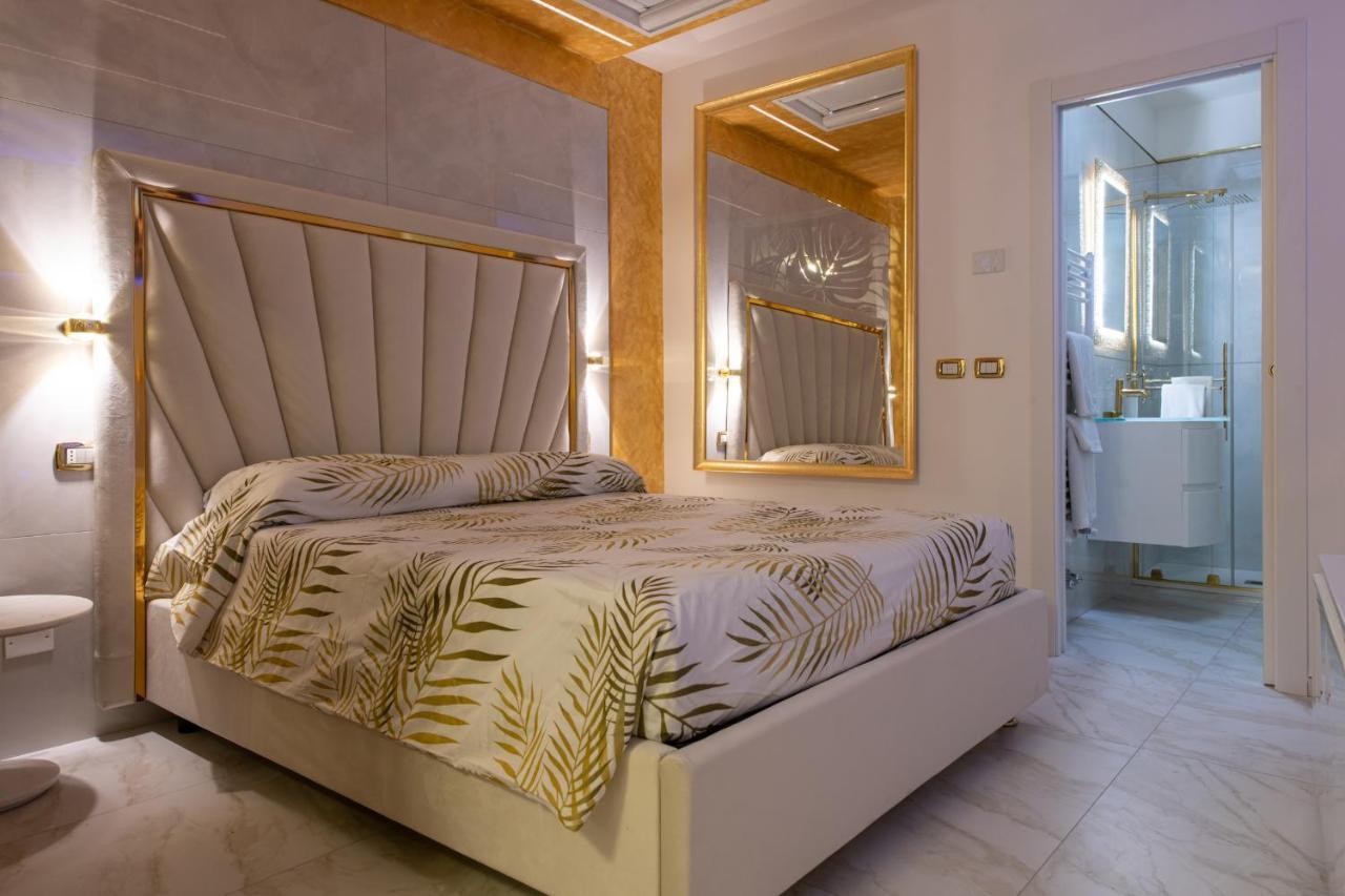 Fashion Apartment Gold Bologna With Jacuzzi & Car Garage Exterior foto